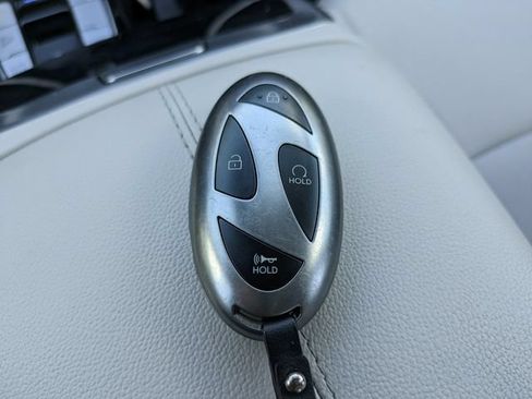Certified 2025 Hyundai Tucson SE FWD image 30