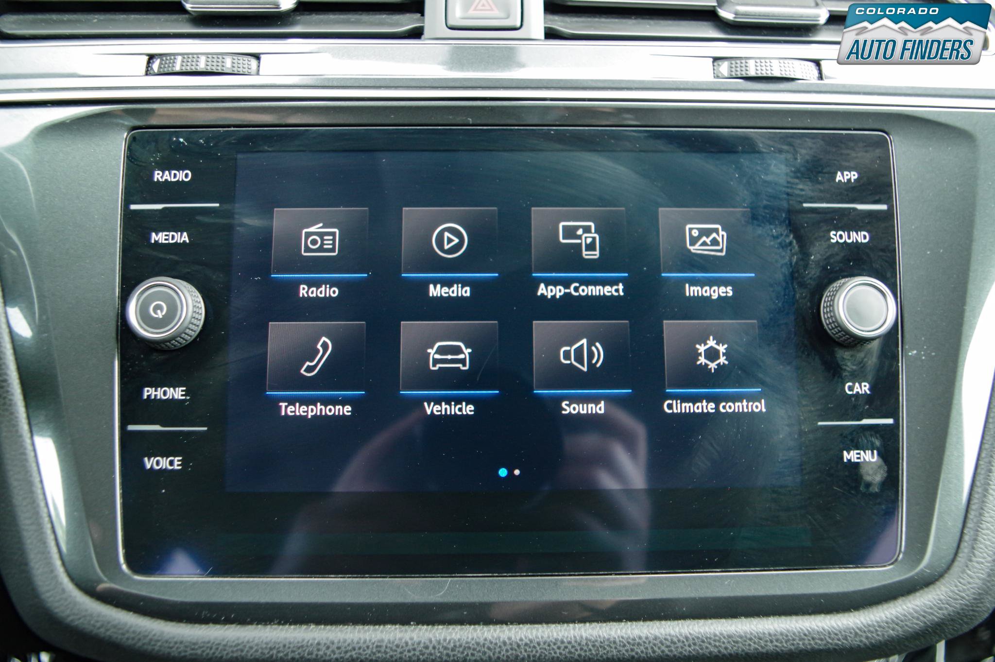 Used 2019 Volkswagen Tiguan SE FWD image 21