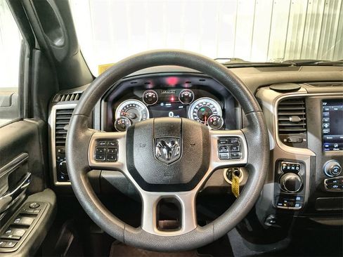 Used 2021 RAM 1500 Classic Warlock w/ Electronics Group image 11