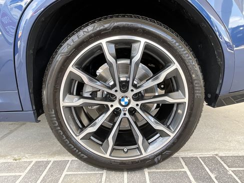 Certified 2025 BMW X4 xDrive30i w/ Premium Package AWD/4WD image 7