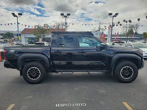 Used 2024 Toyota Tacoma TRD Off-Road w/ TRD Off Road Upgrade Package image 8