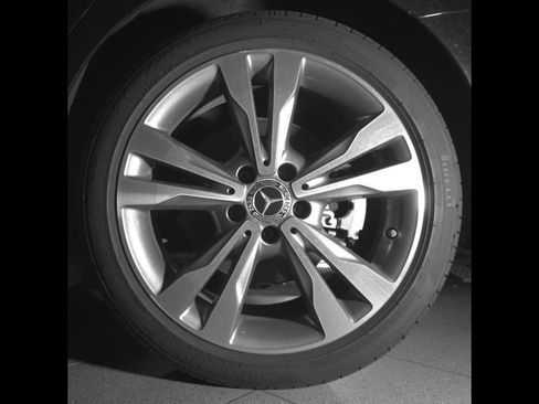 Used 2019 Mercedes-Benz C 300 Sedan image 11