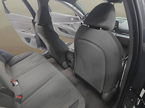 New 2026 Hyundai Elantra Sport FWD image 17
