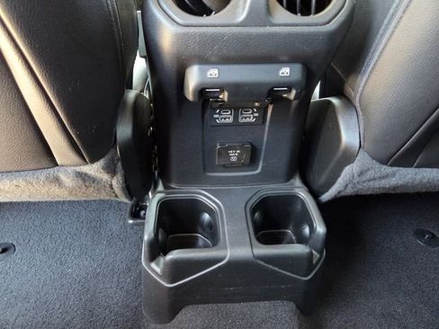 Used 2022 Jeep Gladiator Overland w/ Popular Equipment Package AWD/4WD image 15