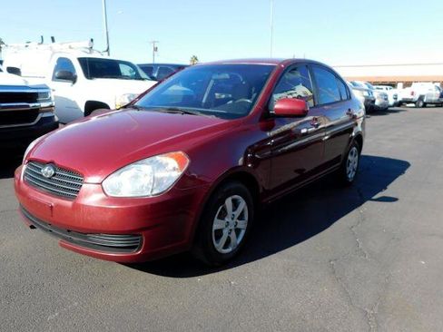 Used 2011 Hyundai Accent GLS image 3
