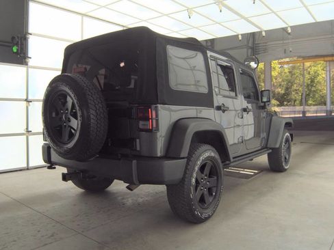 Used 2016 Jeep Wrangler Unlimited Sport AWD/4WD image 2