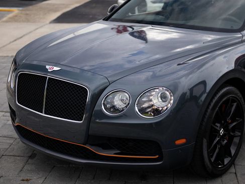 Used 2018 Bentley Flying Spur S V8 AWD/4WD image 5