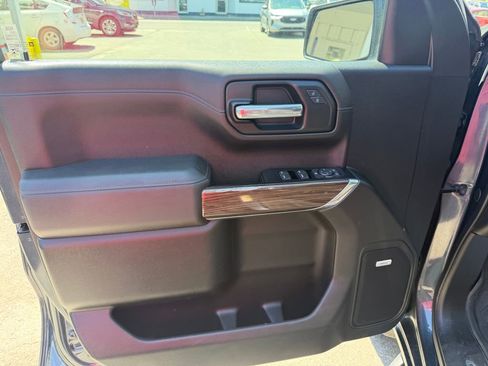 Used 2019 Chevrolet Silverado 1500 LT Trail Boss AWD/4WD image 13