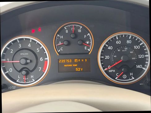 Used 2008 Nissan Titan SE RWD image 22