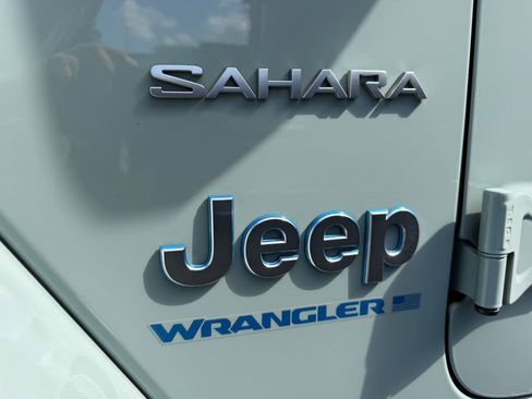 Used 2023 Jeep Wrangler Sahara image 52