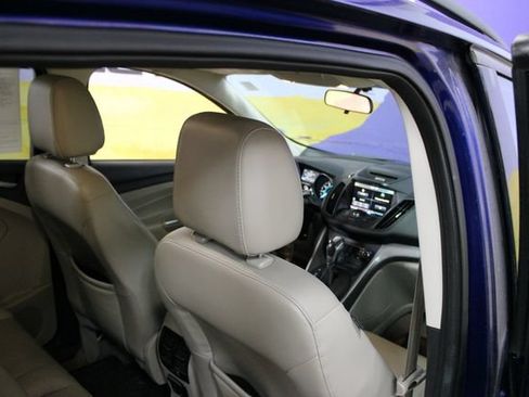Used 2015 Ford Escape SE w/ Equipment Group 201A AWD/4WD image 12