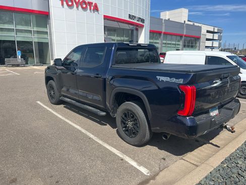 Used 2023 Toyota Tundra SR5 w/ SR5 Convenience Package AWD/4WD image 4