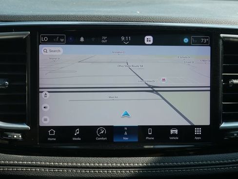 Used 2022 Chrysler Pacifica Limited w/ Uconnect Theater Family Group AWD/4WD image 6