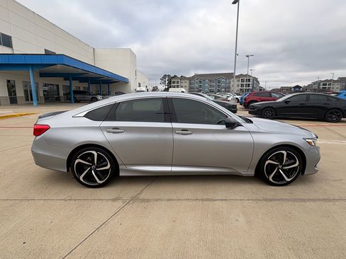 Certified 2022 Honda Accord Sport Special Edition image 9