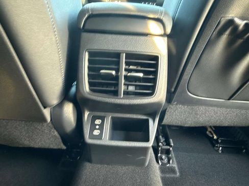 New 2025 Kia Seltos SX AWD/4WD image 14