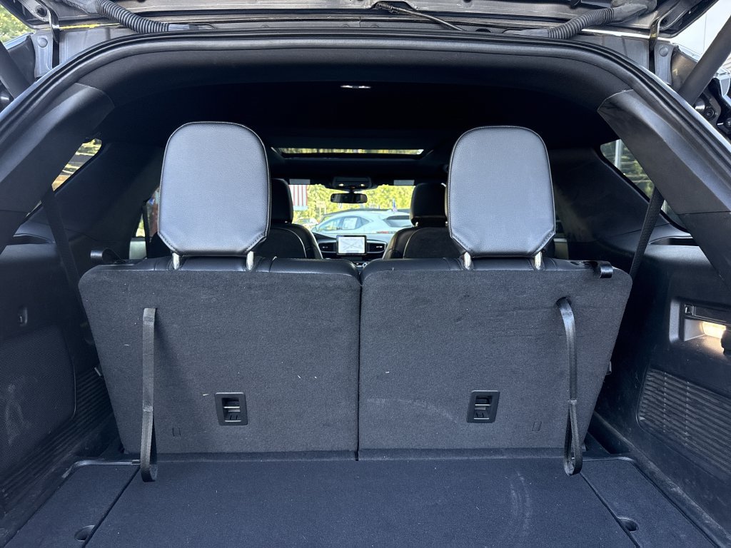 Used 2023 Ford Explorer ST-Line w/ Class IV Trailer Tow Package AWD/4WD image 34