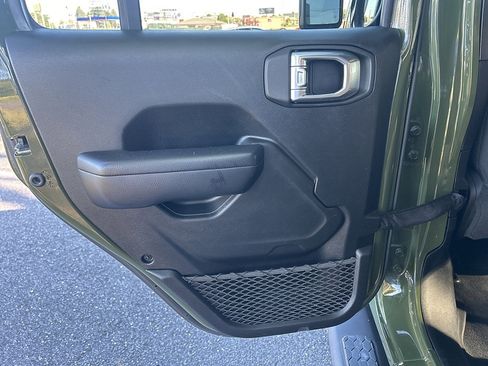 Used 2021 Jeep Wrangler Unlimited Sport image 31