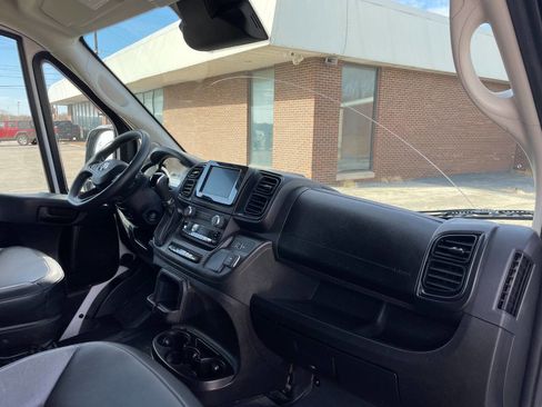 Used 2023 RAM ProMaster 2500 image 30