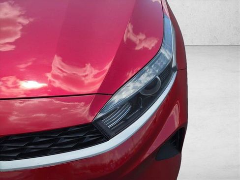 Used 2023 Kia Forte LXS FWD image 9