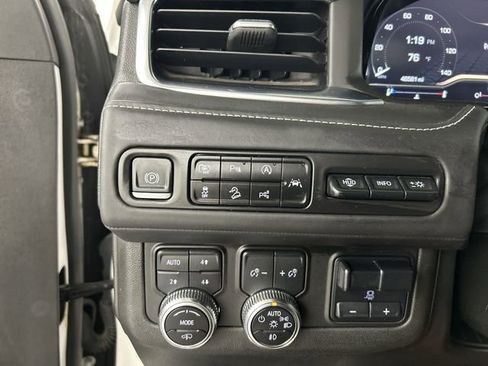 Used 2023 GMC Yukon Denali Ultimate AWD/4WD image 11