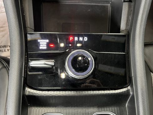 Used 2024 Jeep Grand Cherokee L Limited w/ Luxury Tech Group II image 13