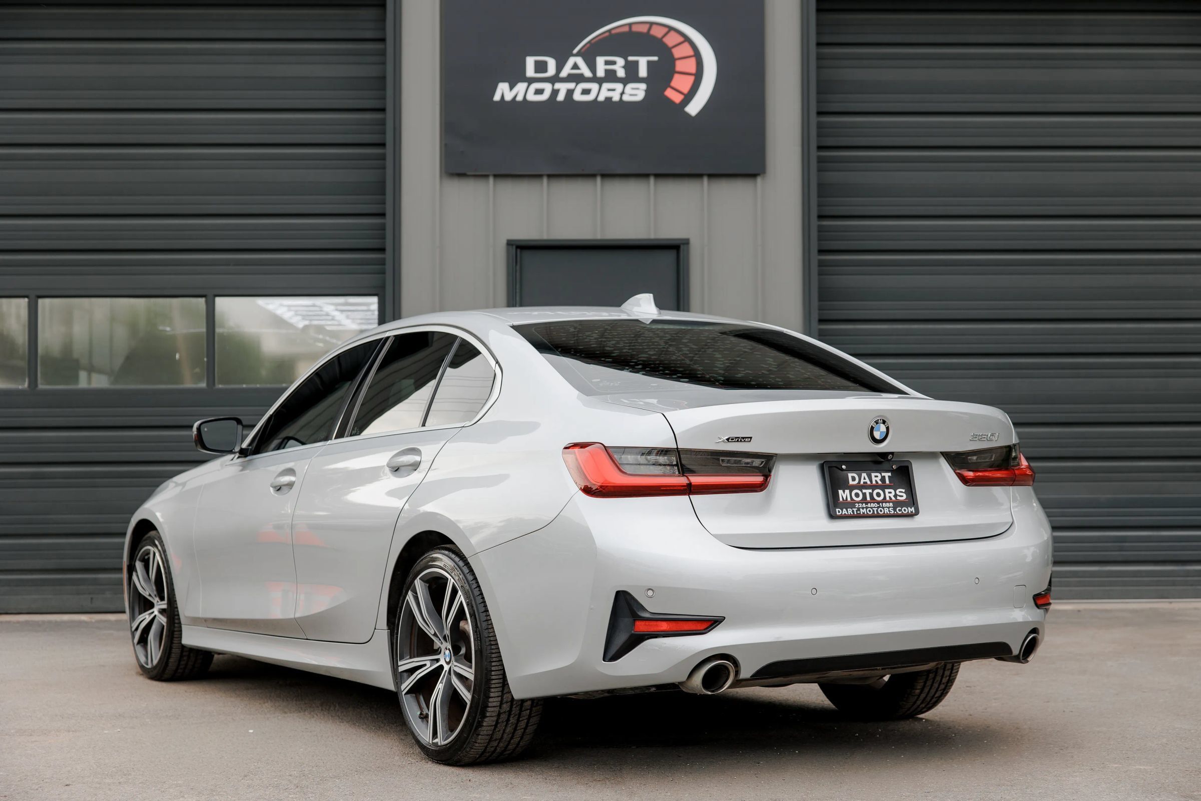 Used 2019 BMW 330i xDrive Sedan w/ Driving Assistance Package AWD/4WD image 5