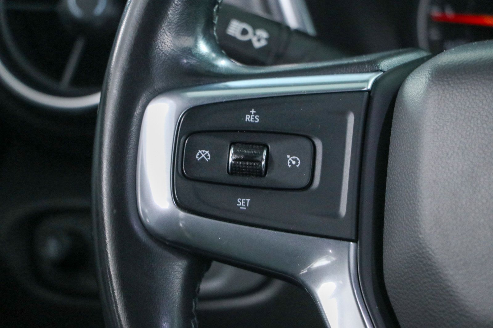 Used 2020 Chevrolet Blazer LT FWD image 13