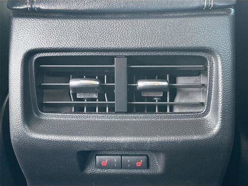 Used 2016 Ford Edge Titanium w/ Equipment Group 302A image 29