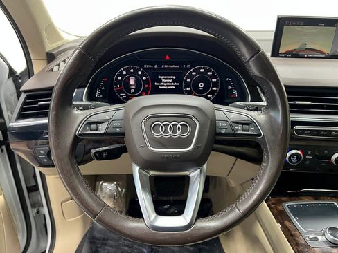 Used 2017 Audi Q7 3.0T Premium Plus w/ Premium Plus Package image 24