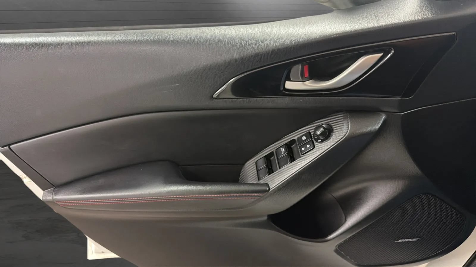 Used 2016 MAZDA MAZDA3 i Grand Touring FWD image 18