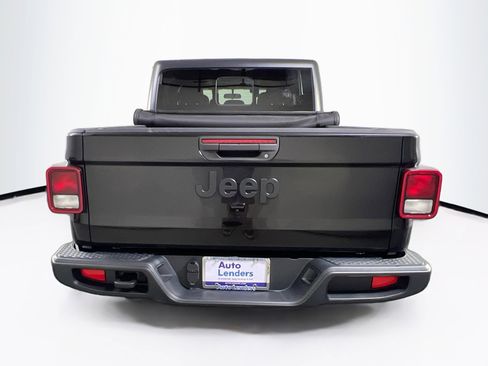 Used 2023 Jeep Gladiator Sport AWD/4WD image 6