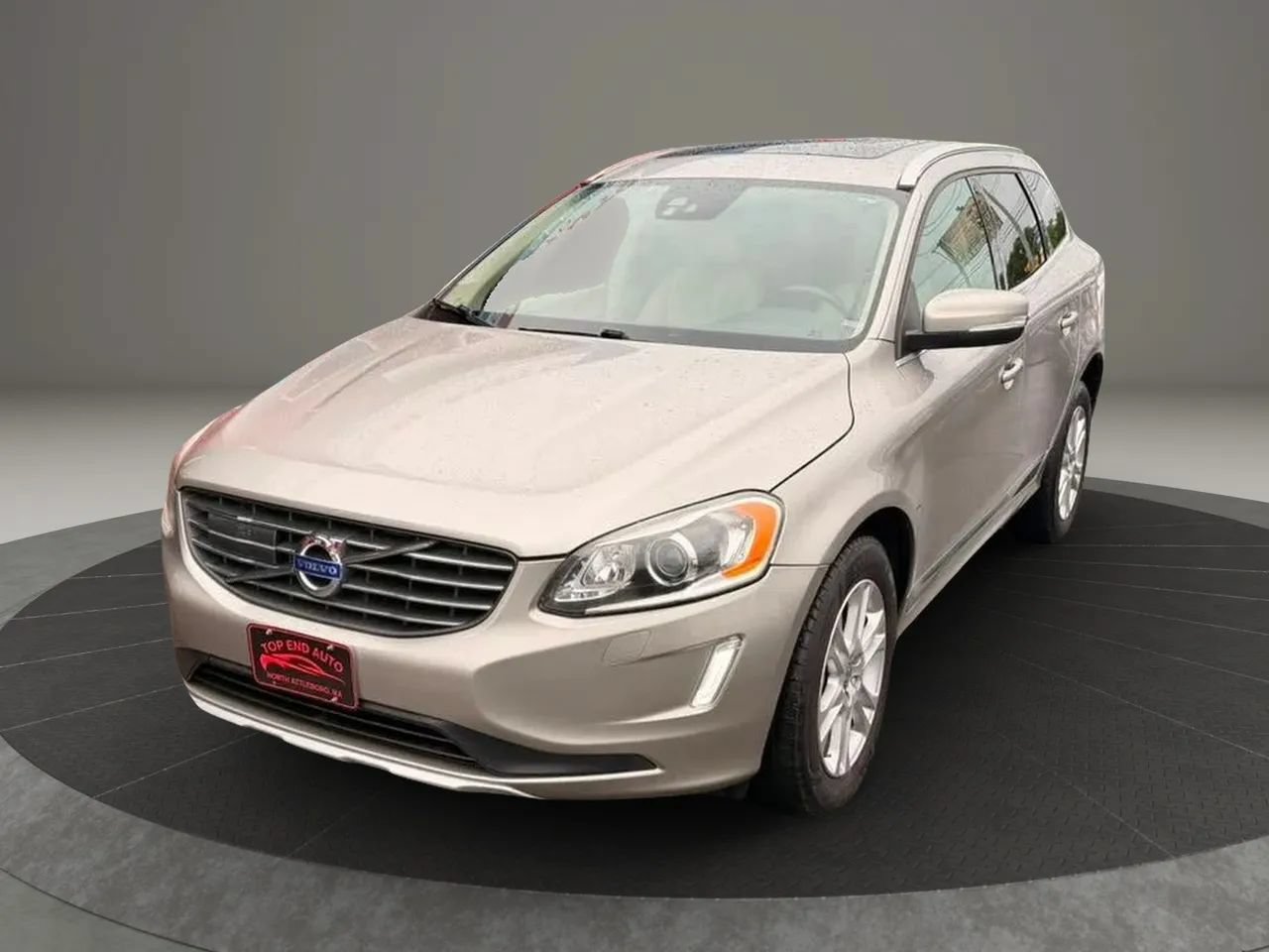 Used 2015 Volvo XC60 T5 Platinum AWD/4WD image 1