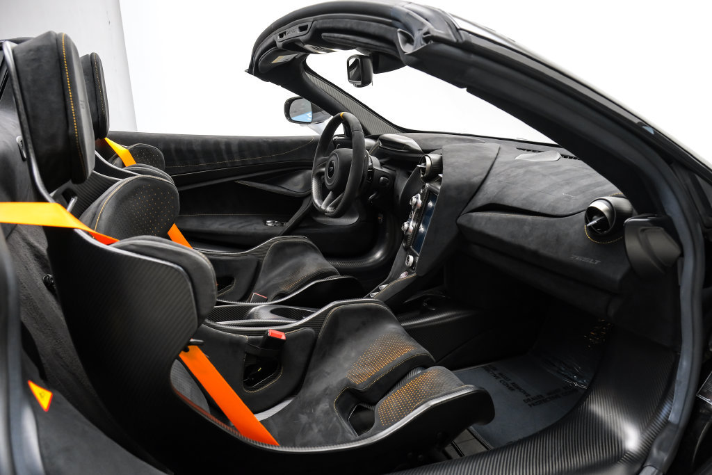Used 2022 McLaren 765LT RWD image 15