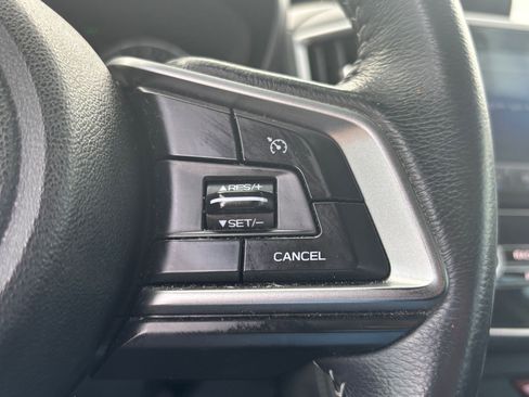 Used 2017 Subaru Impreza 2.0i Limited image 18