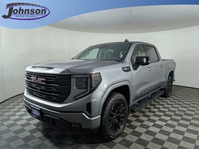 New 2025 GMC Sierra 1500 Elevation w/ Elevation Premium Package
