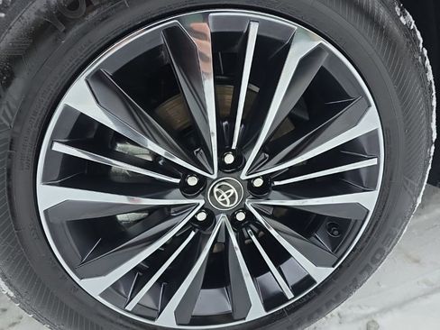 Certified 2025 Toyota Grand Highlander AWD Hybrid image 11