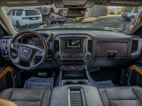 Used 2018 GMC Sierra 1500 SLT AWD/4WD image 15