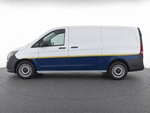 Used 2016 Mercedes-Benz Metris image 4
