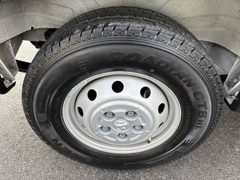 Used 2023 RAM ProMaster 2500 image 12