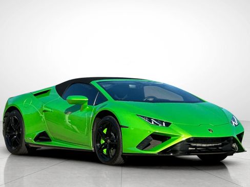 Used 2021 Lamborghini Huracan EVO image 18