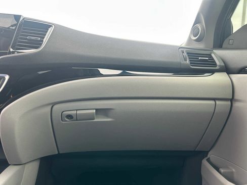 Used 2019 Honda Pilot Touring image 27