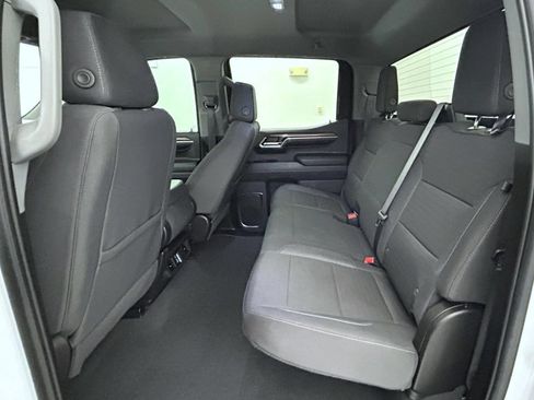 Used 2024 Chevrolet Silverado 1500 LT AWD/4WD image 19