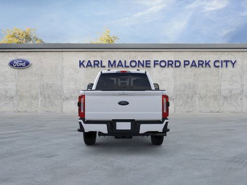 New 2026 Ford F350 Lariat w/ Black Appearance Package image 5