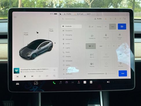 Used 2020 Tesla Model 3 Standard Range Plus image 28