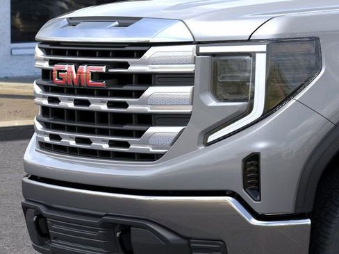 New 2026 GMC Sierra 1500 SLE w/ Preferred Package image 13