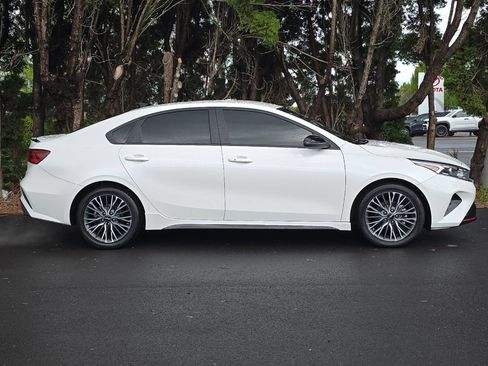 Certified 2023 Kia Forte GT-Line FWD image 3