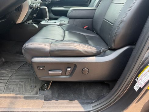 Used 2021 Toyota Tundra Platinum AWD/4WD image 14