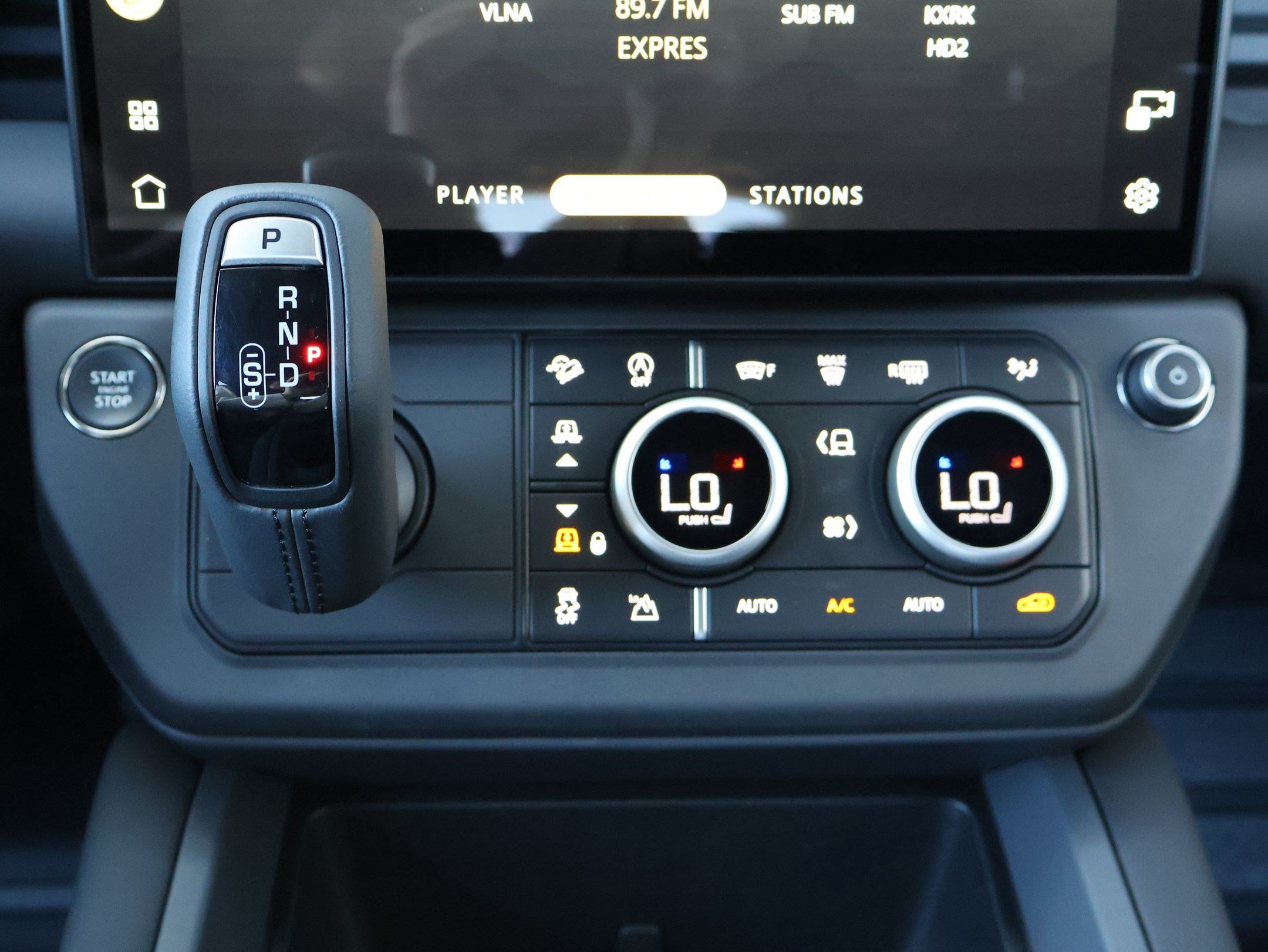 Used 2026 Land Rover Defender 130 S AWD/4WD image 23