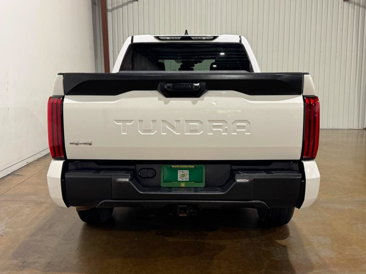 Used 2022 Toyota Tundra SR5 AWD/4WD image 7