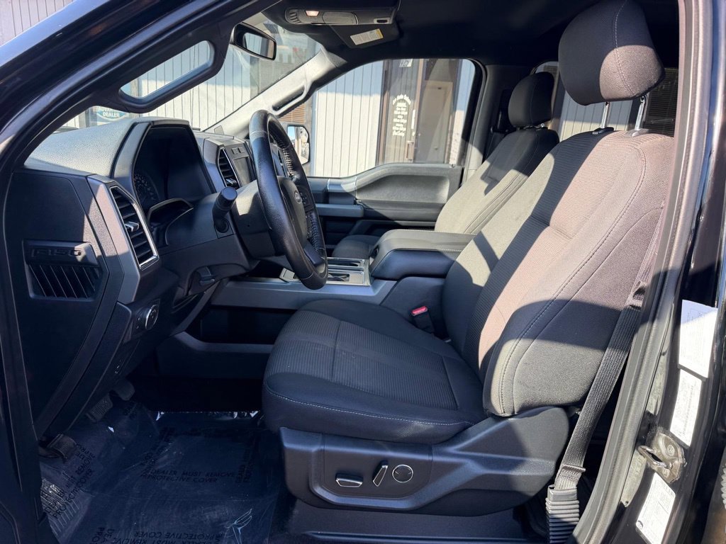Used 2016 Ford F150 XLT w/ Equipment Group 302A Luxury AWD/4WD image 15